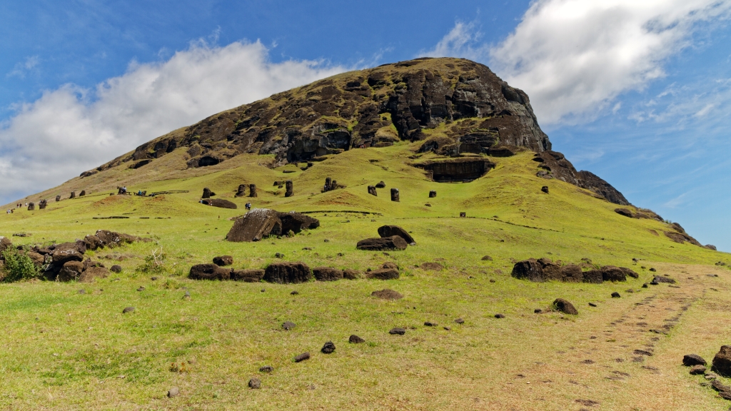20 - Ile De Pâques (40) - Rano Raraku.jpg